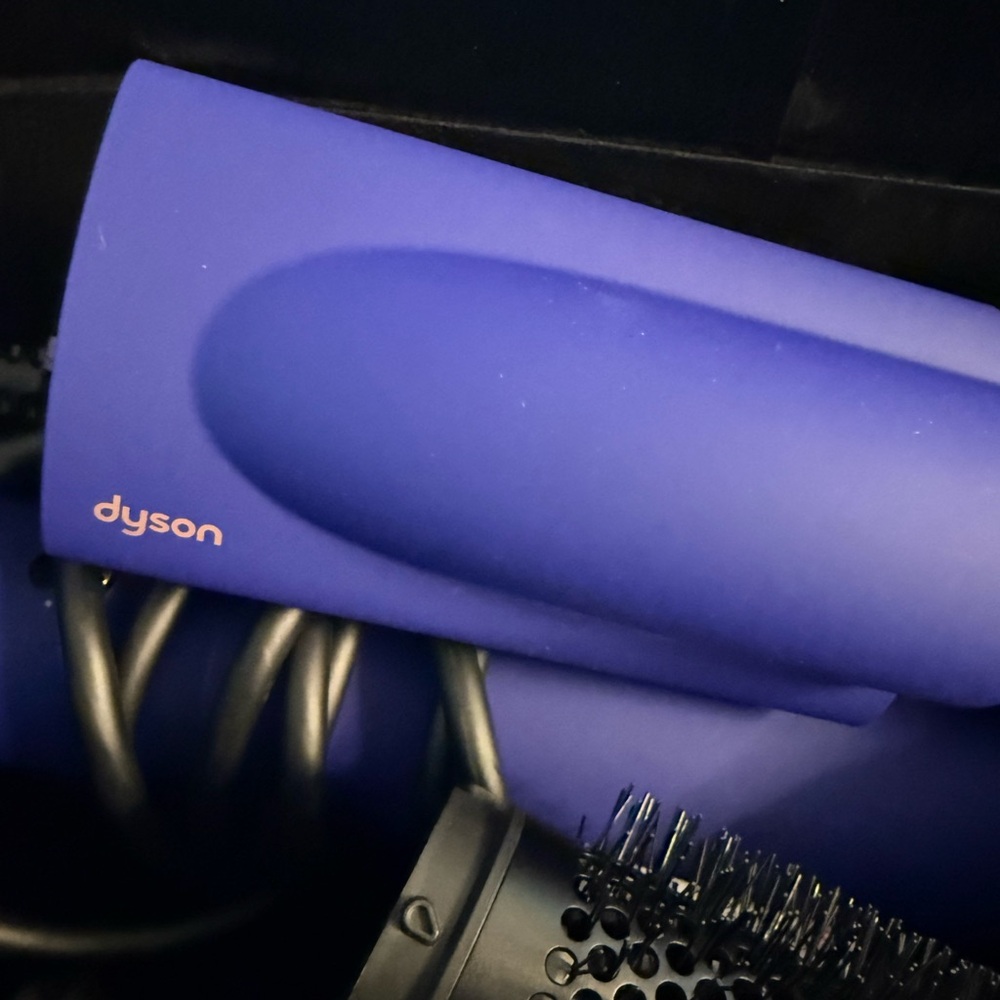 Dyson Hair Styling Kit in Blue and Black - Picture 2 of 11